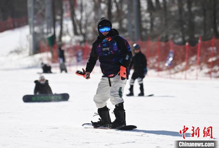 吉林将实施“中小学雪假”助力全民参与冰雪活动