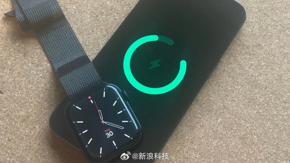 iPhone变无线充电宝？苹果专利支持正面反向无线充电