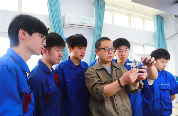 杭州市第四机械技工学校，为广大学子搭建职业技能学习发展通道