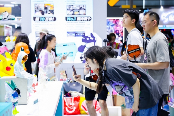 引领95后新生代潮流消费 得物App参展2023ChinaJoy