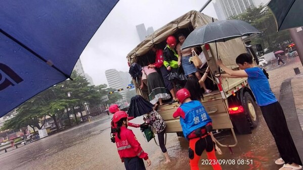 深圳暴雨，壹基金联合深圳公益救援队紧急行动