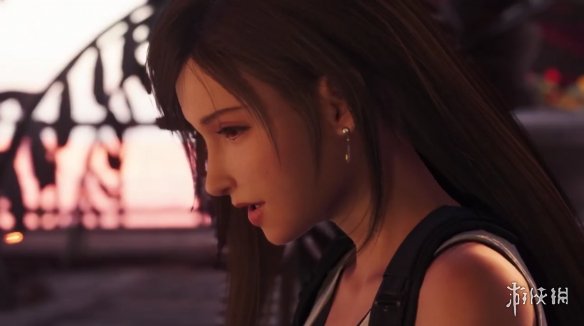 《FF7重生》发售倒计时2日广告公布：蒂法楚楚动人！